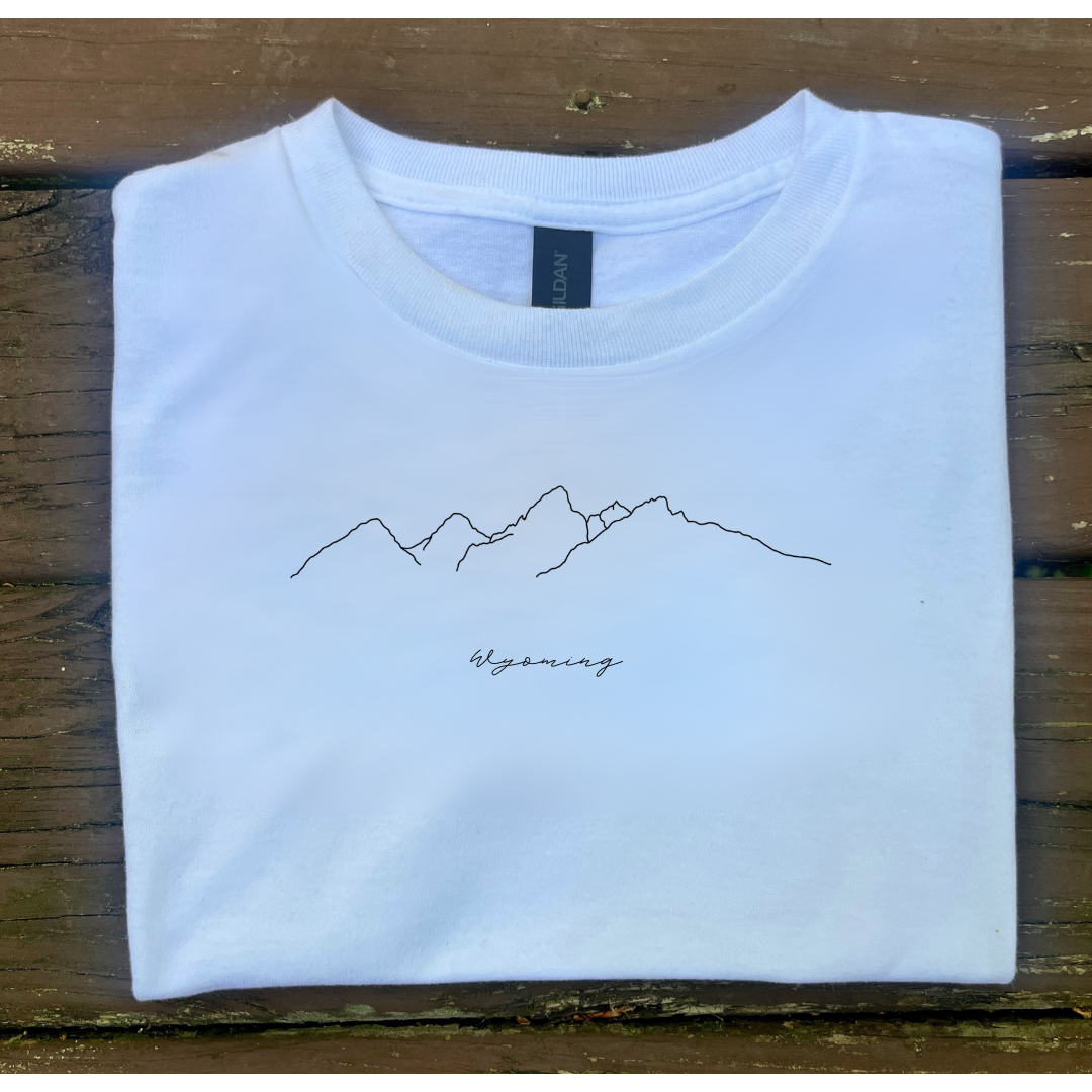 Minimalist Wyoming Mountain Line Art T-Shirt